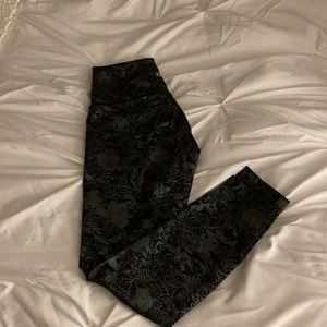 Lululemon Align leggings black/iridescent green